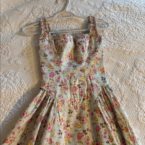 House of CB Floral Pastel Midi Dress - Picture 4 of 6